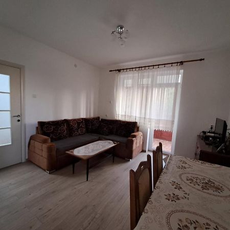 Apartman Crno Jezero 자블야크 외부 사진
